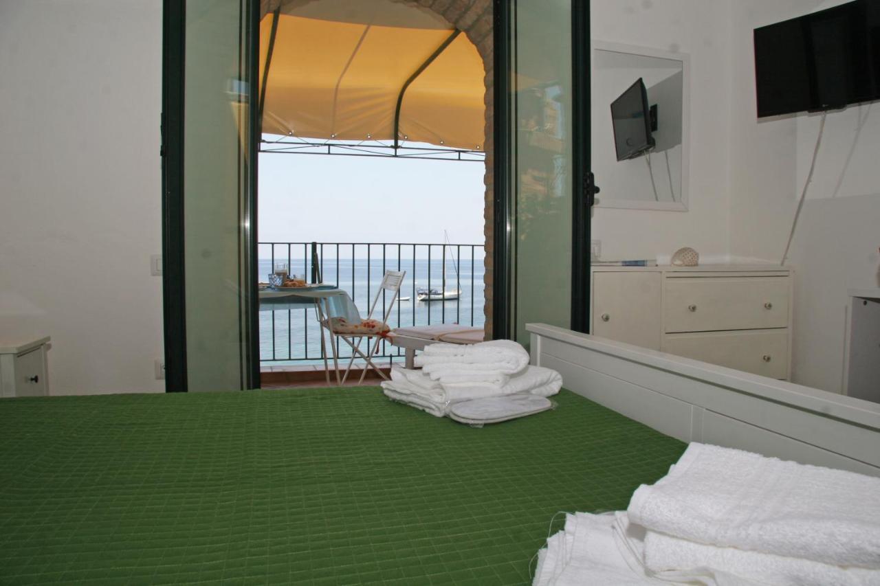 Bb Il Generale Bed & Breakfast ชิลลา ภายนอก รูปภาพ