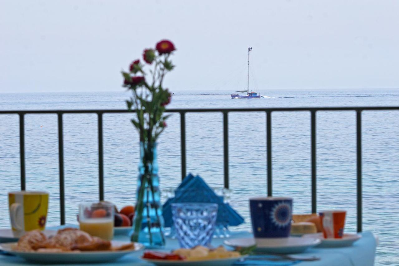 Bb Il Generale Bed & Breakfast ชิลลา ภายนอก รูปภาพ
