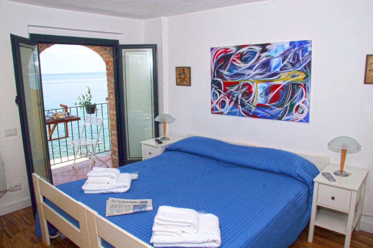 Bb Il Generale Bed & Breakfast ชิลลา ภายนอก รูปภาพ