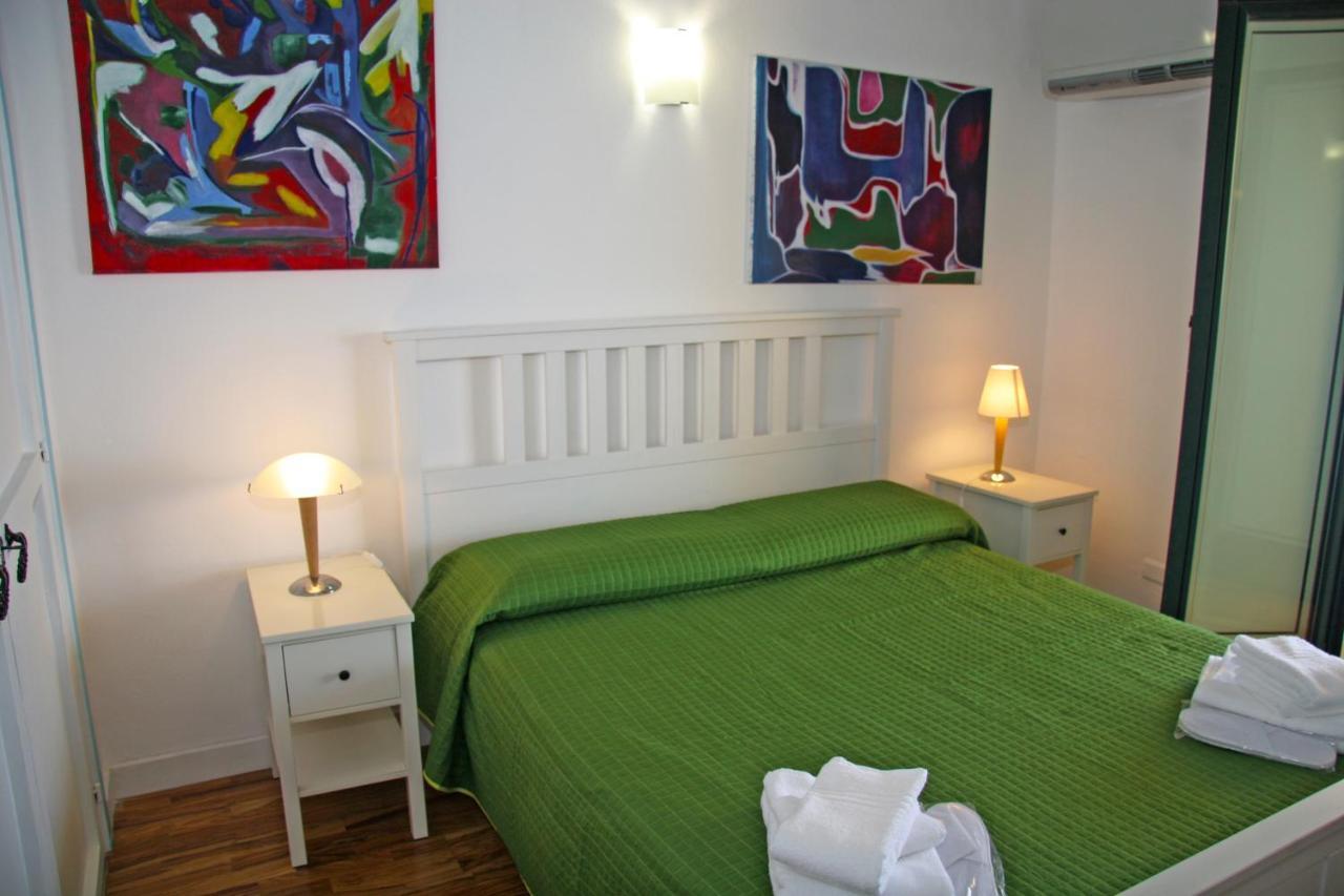Bb Il Generale Bed & Breakfast ชิลลา ภายนอก รูปภาพ